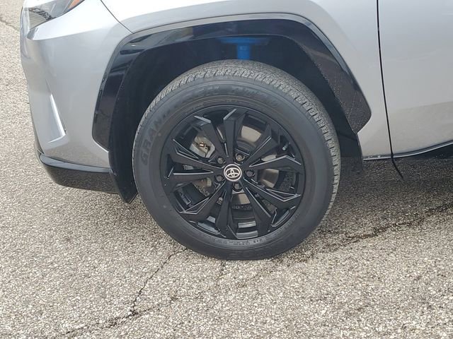 Used 2022 Toyota RAV4 XSE w/ XSE Grade Weather Package image 9