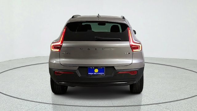 New 2026 Volvo XC40 B5 Plus w/ Protection Package Premier AWD/4WD image 6