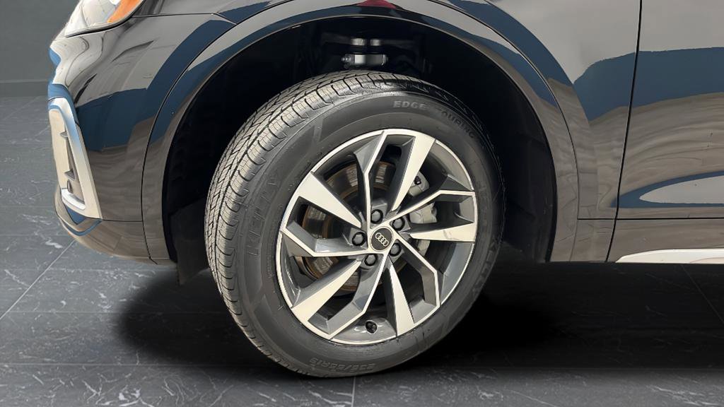 Used 2023 Audi Q5 2.0T Premium w/ Convenience Package image 34