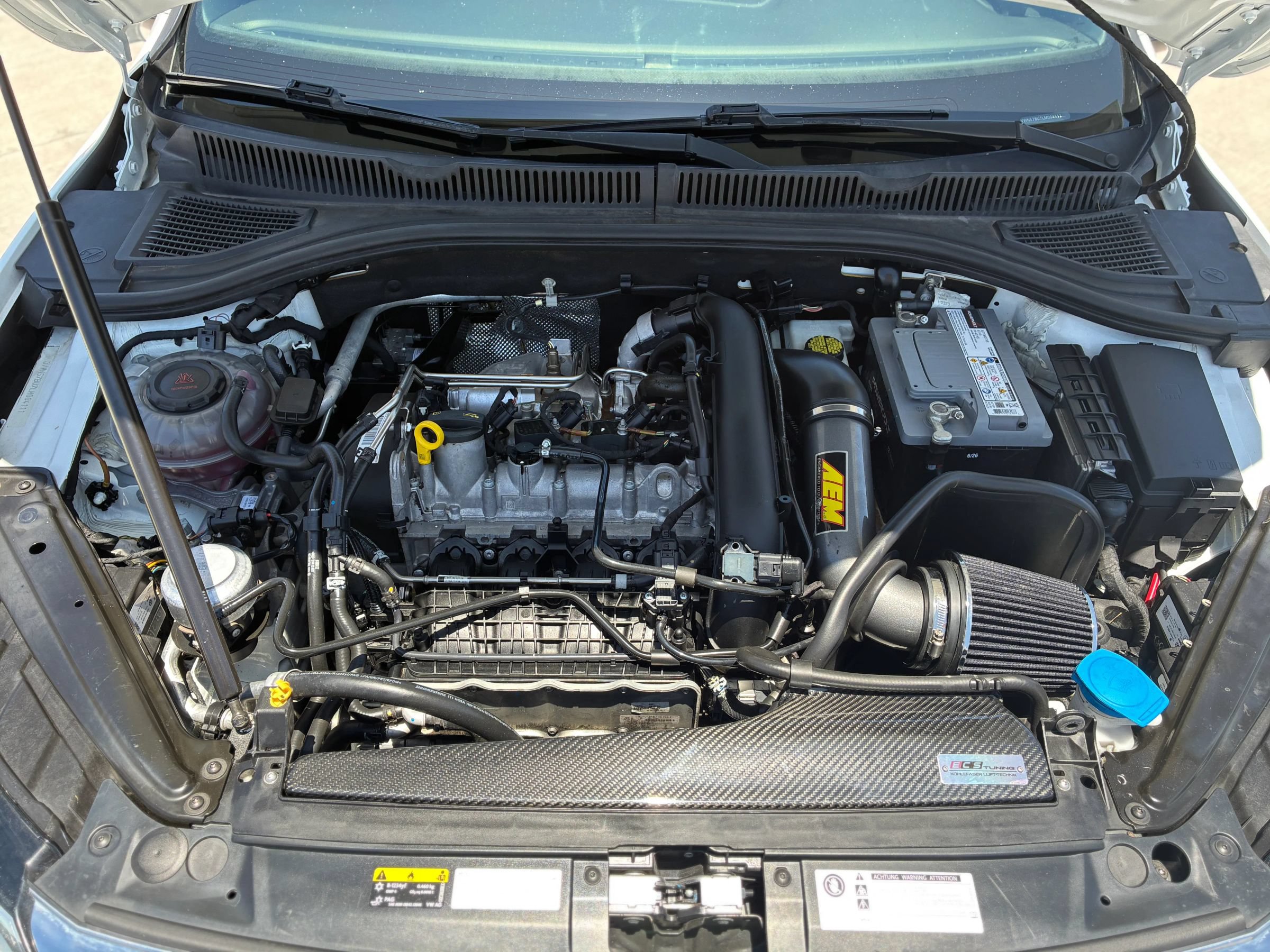 Used 2020 Volkswagen Jetta R-Line w/ R-Line Cold Weather Package FWD image 17