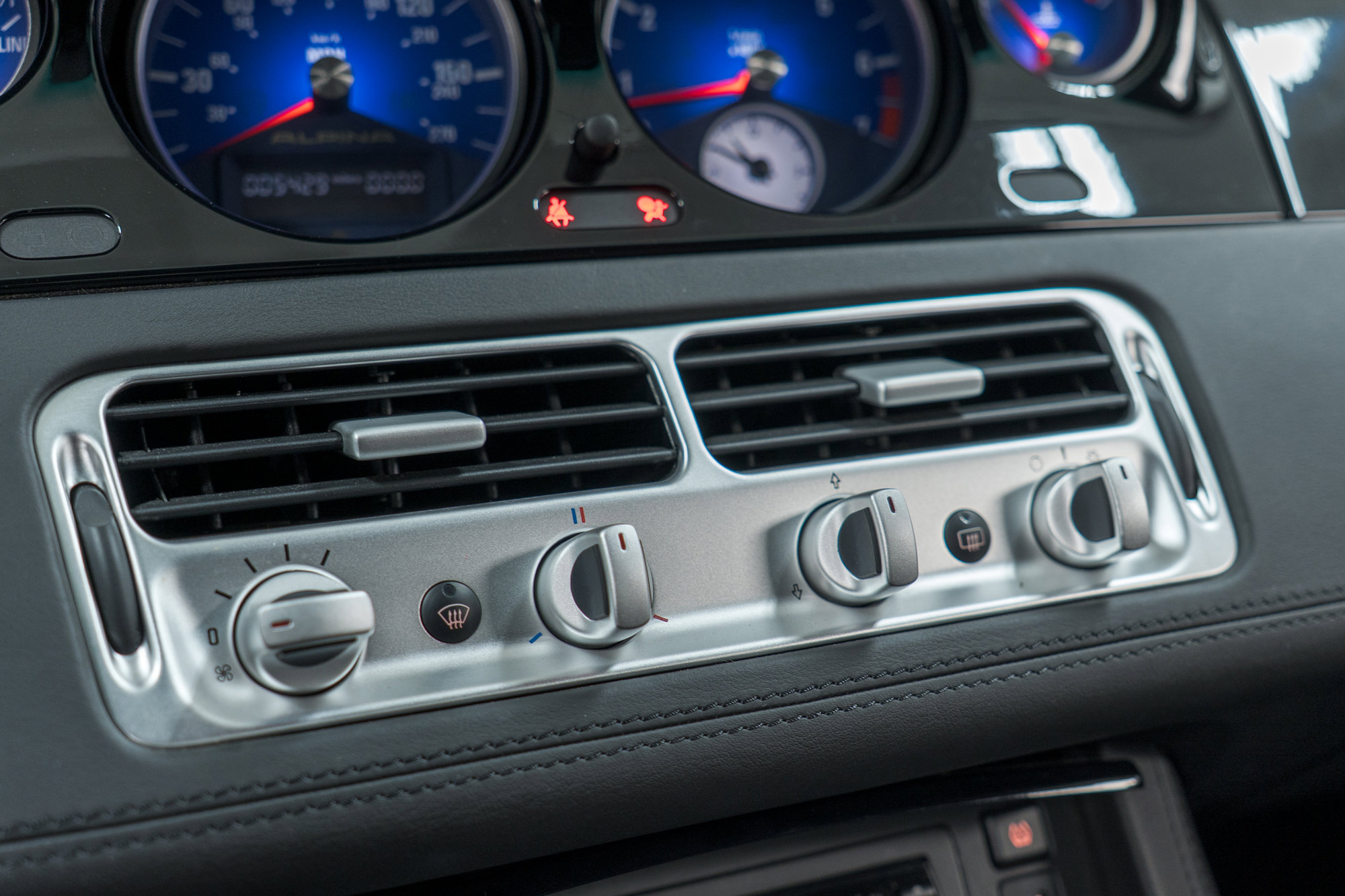 Used 2003 BMW Z8 Alpina image 28