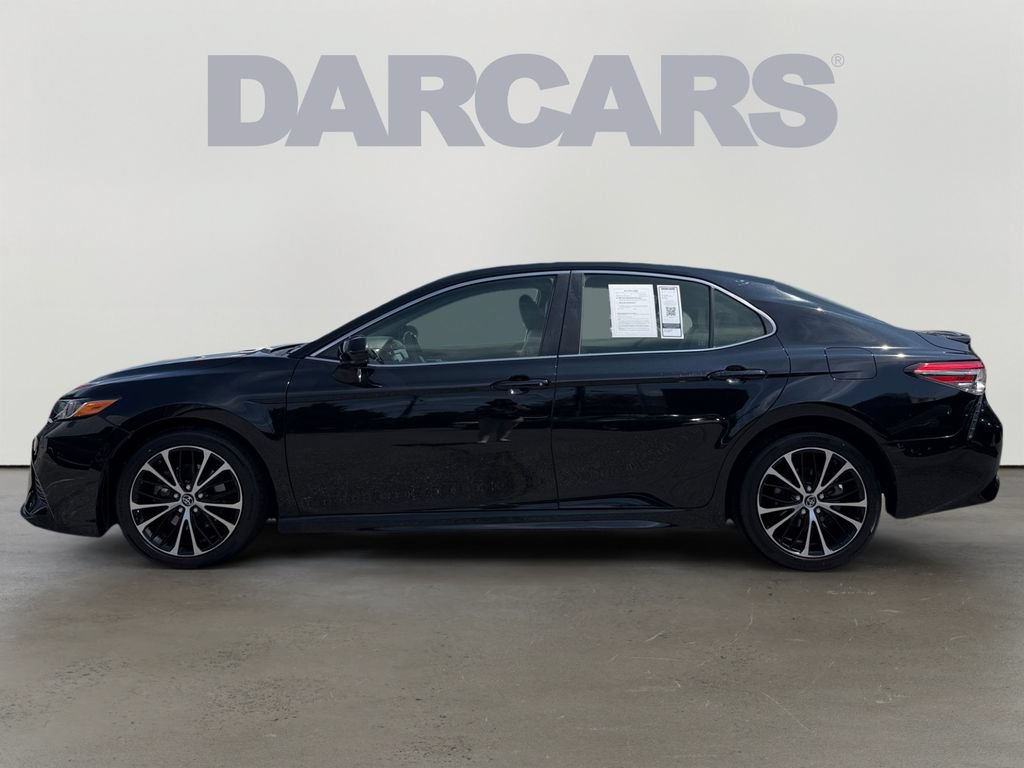 Used 2018 Toyota Camry SE FWD image 4