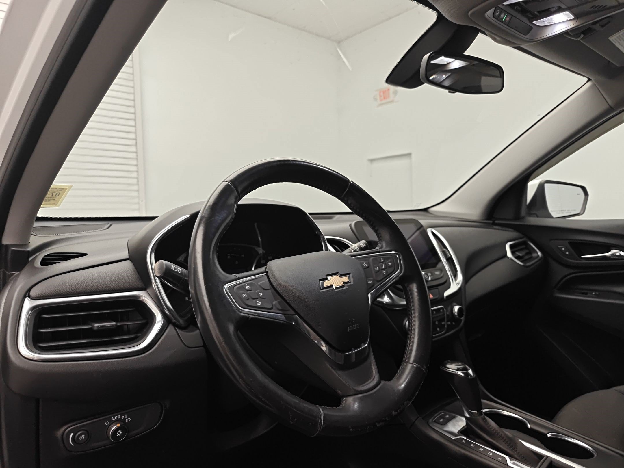 Certified 2019 Chevrolet Equinox LT w/ Sun & Navigation Package AWD/4WD image 4
