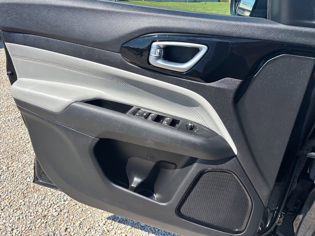 Used 2022 Jeep Compass Limited AWD/4WD image 15
