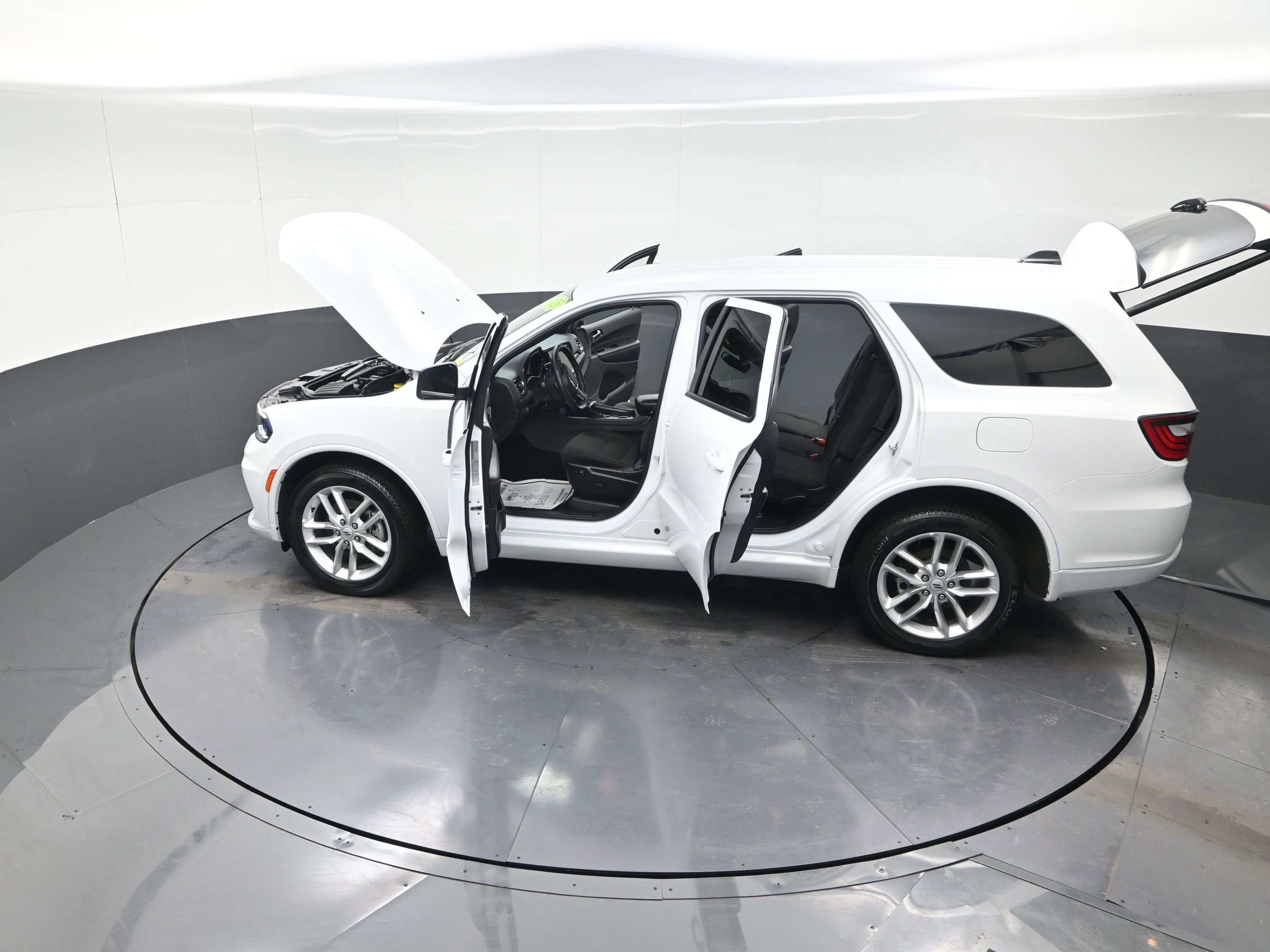Used 2025 Dodge Durango GT image 15