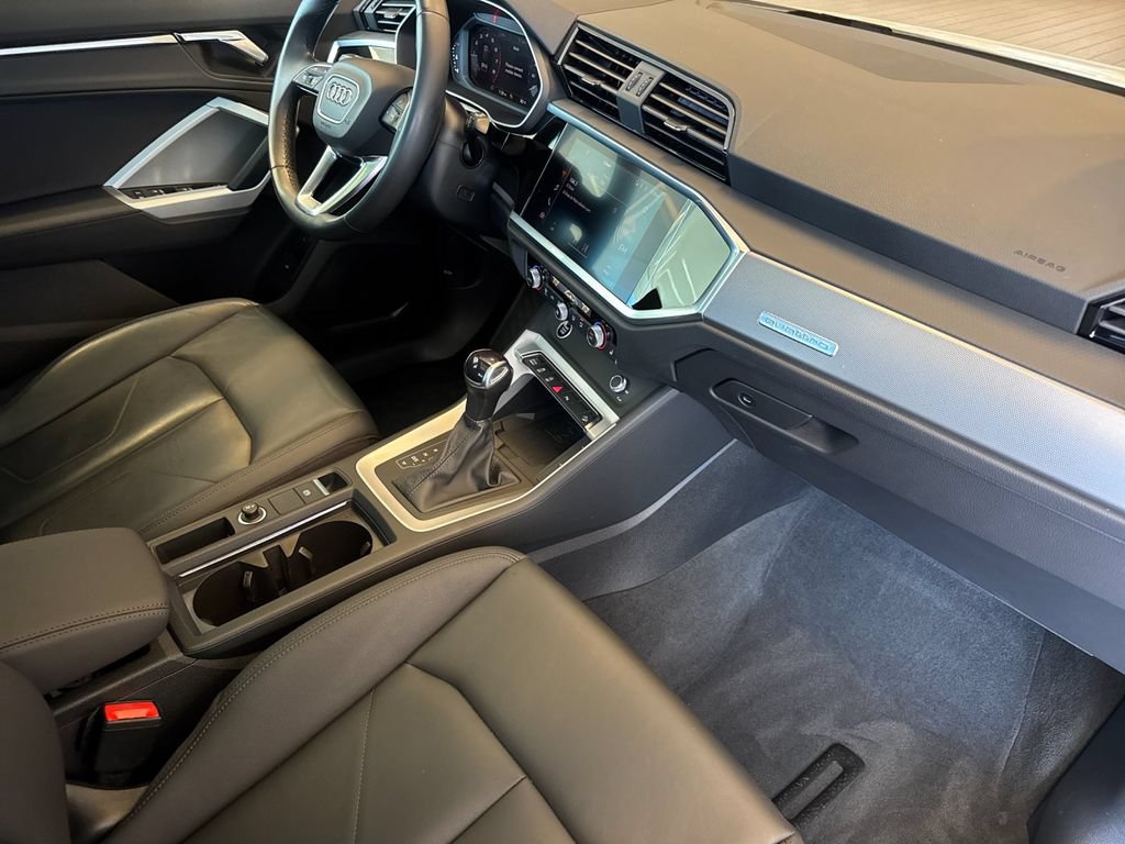 Used 2022 Audi Q3 2.0T Premium Plus AWD/4WD image 19