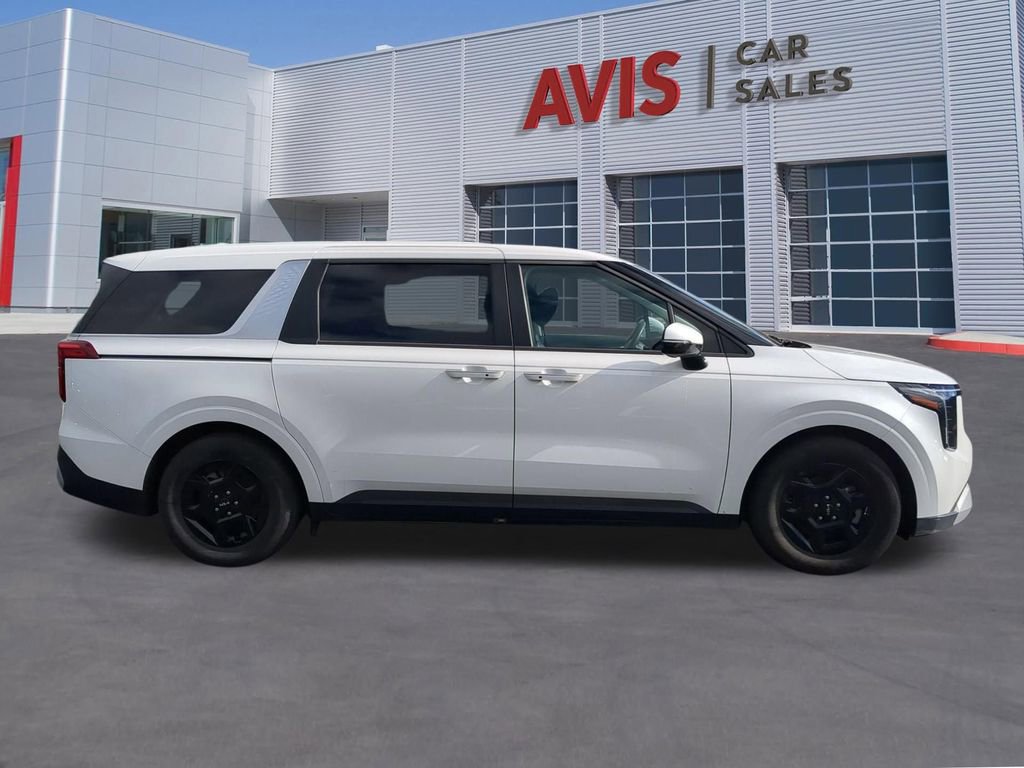 Used 2025 Kia Carnival LXS image 5