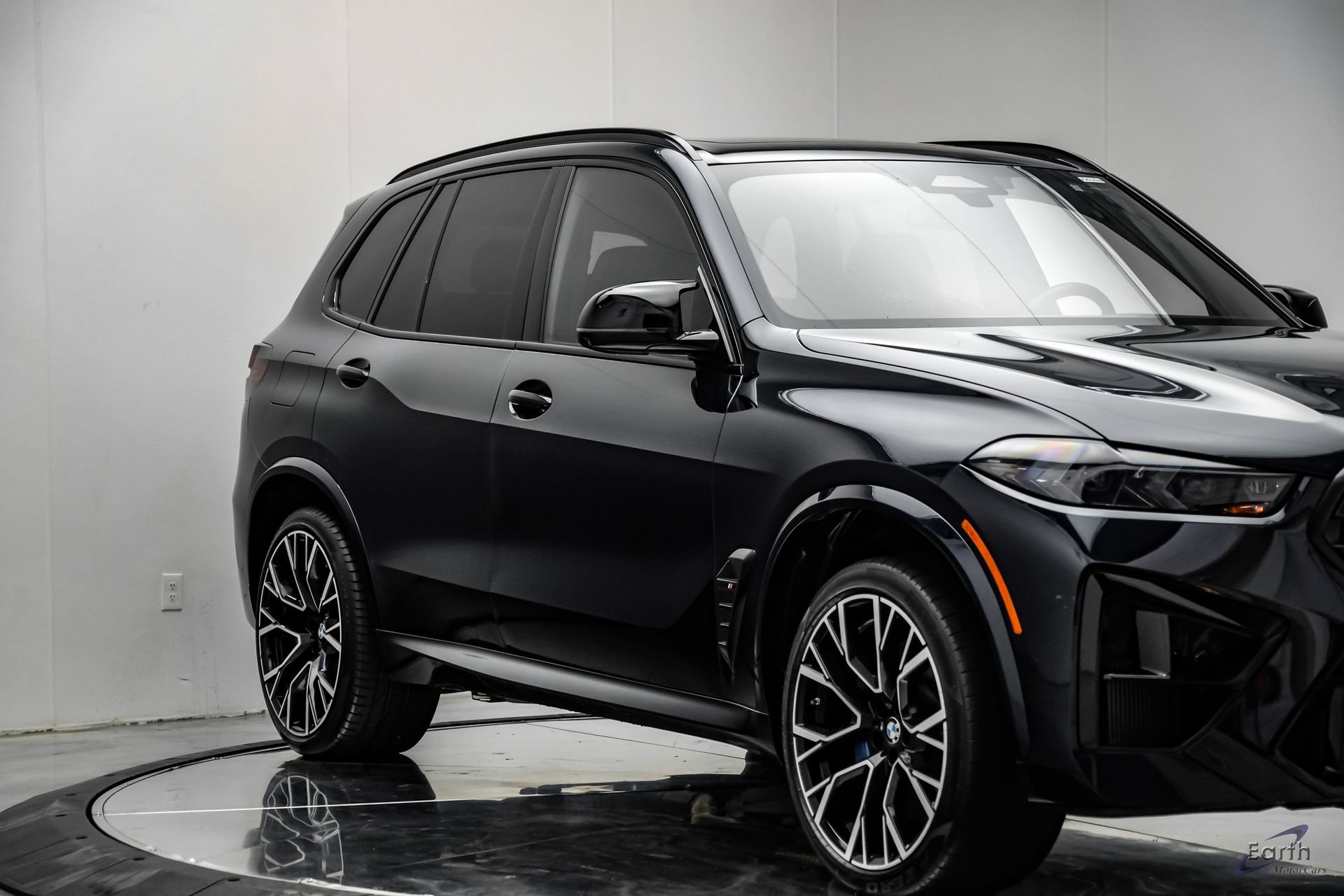 Used 2025 BMW X5 M Competition w/ Executive Package AWD/4WD image 26