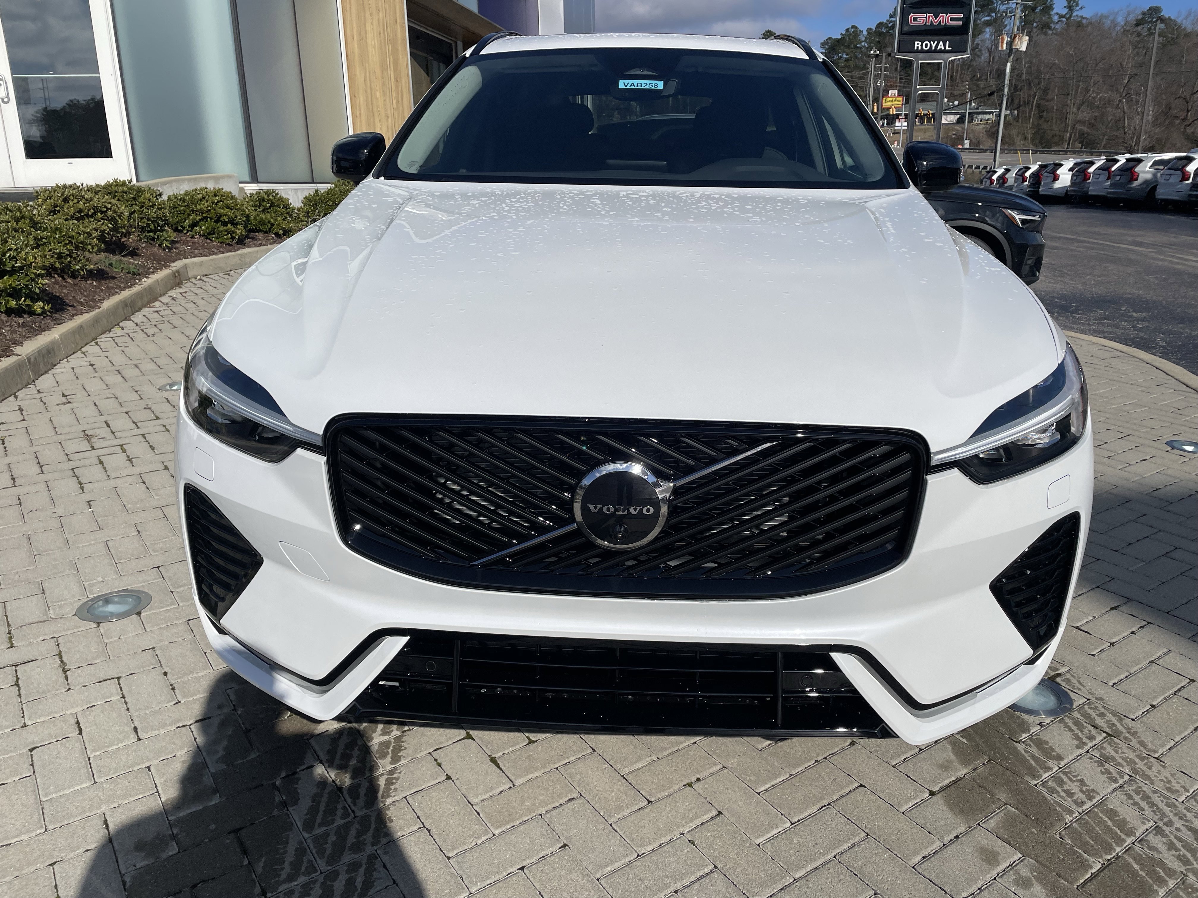 New 2026 Volvo XC60 B5 Plus w/ Protection Package Premier image 2
