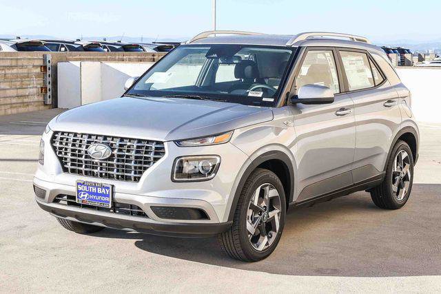 New 2026 Hyundai Venue SEL FWD image 3