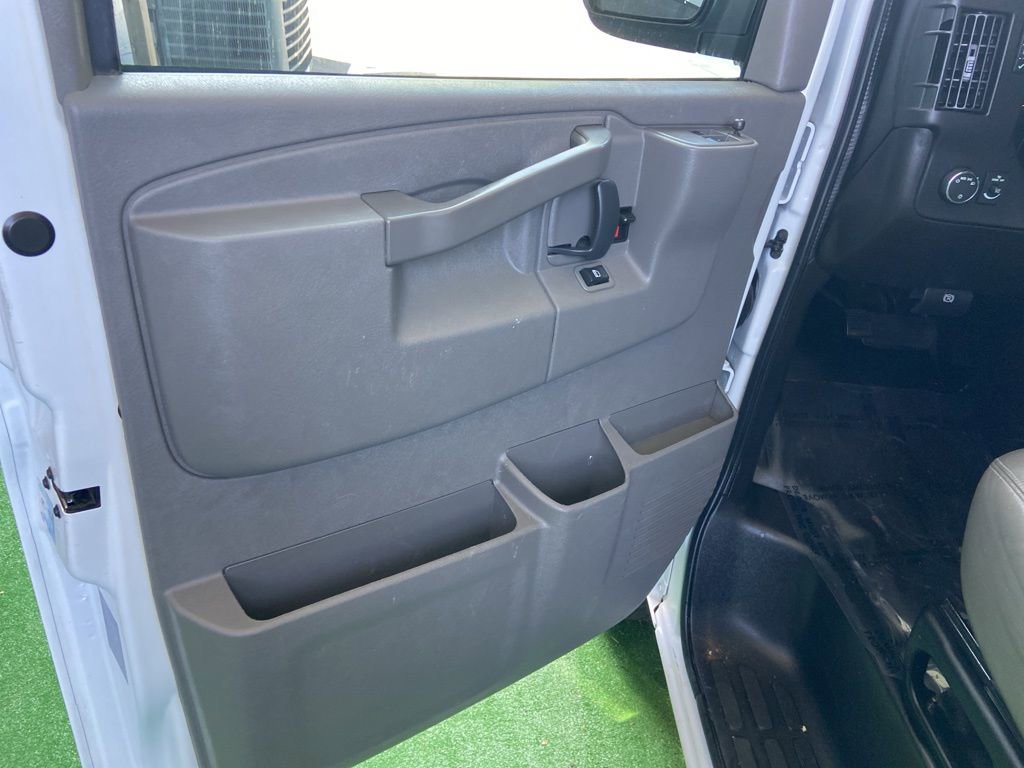 Used 2021 Chevrolet Express 2500 w/ Driver Convenience Package RWD image 26