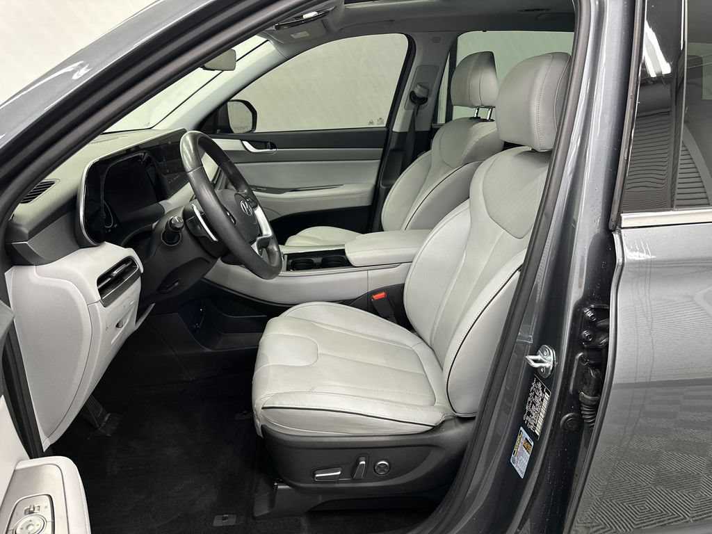 Used 2025 Hyundai Palisade SEL FWD image 9