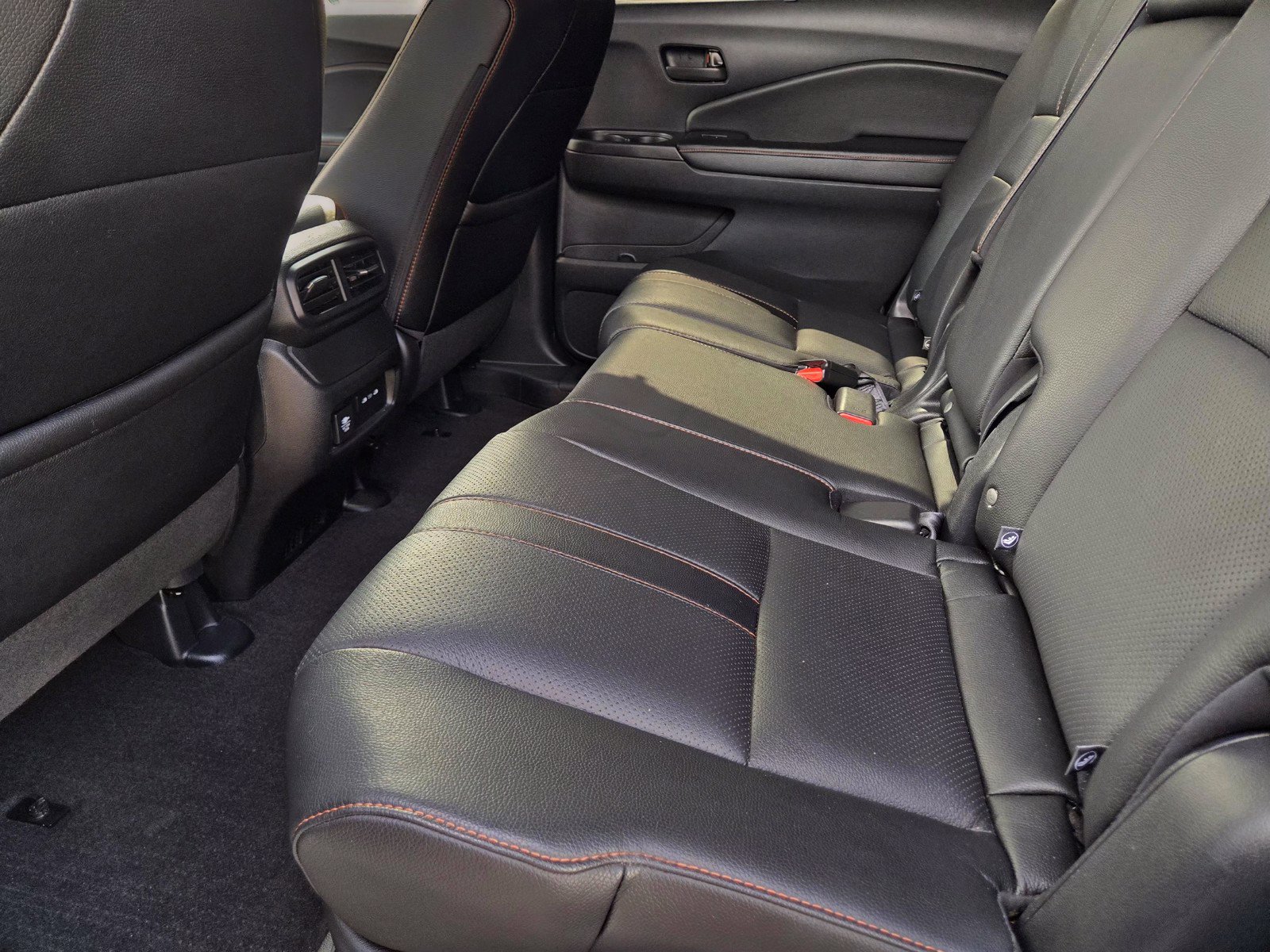 Certified 2025 Honda Passport TrailSport image 16