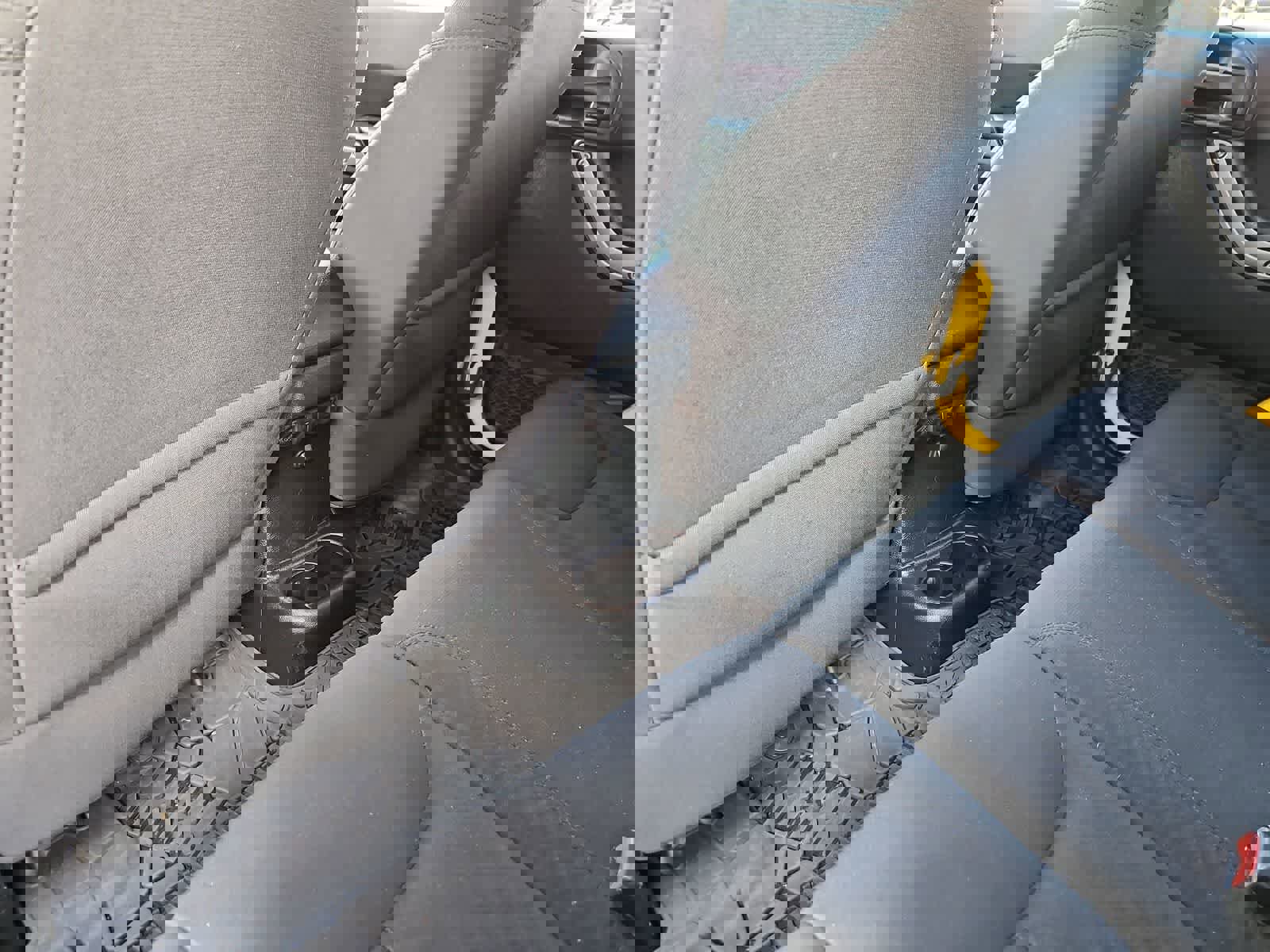 Used 2015 Jeep Wrangler Unlimited Sport w/ Power Convenience Group image 18