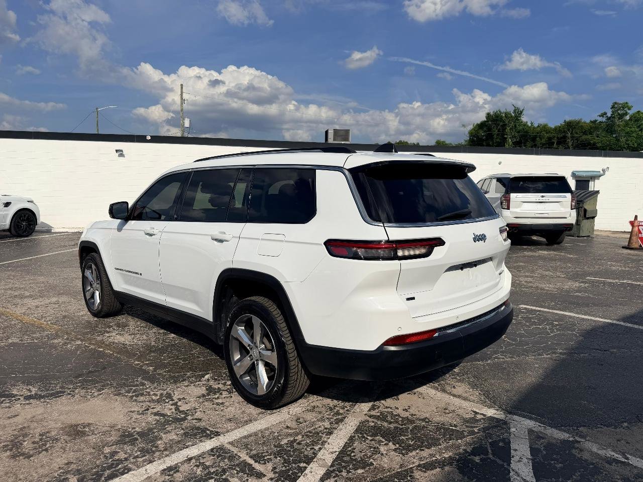Used 2021 Jeep Grand Cherokee L Limited RWD image 5