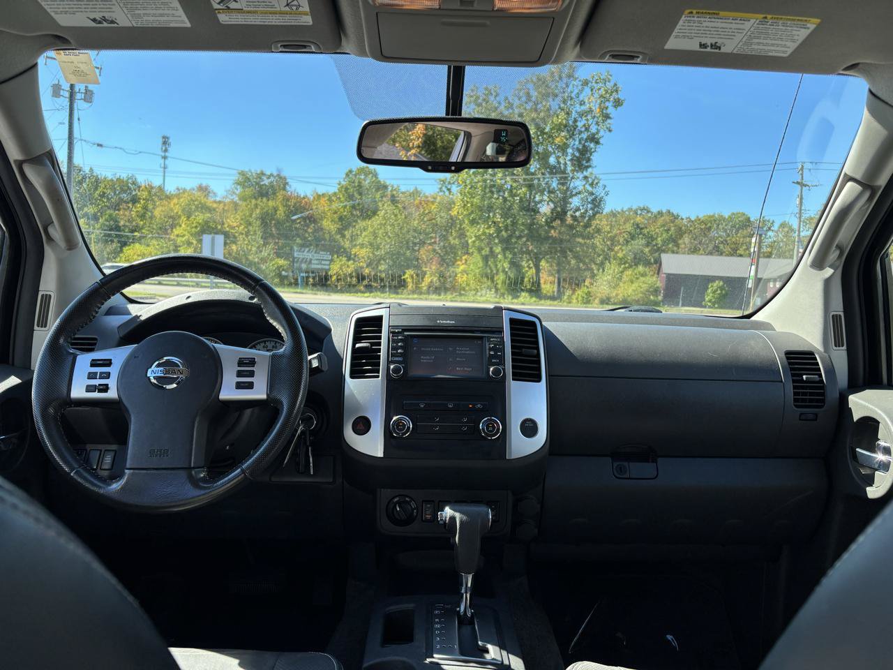Used 2014 Nissan Xterra PRO-4X w/ Pro-4x Leather Package AWD/4WD image 31