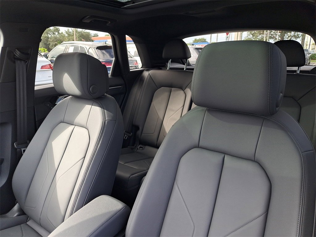 Certified 2025 Audi Q3 2.0T Premium w/ Convenience Package image 17