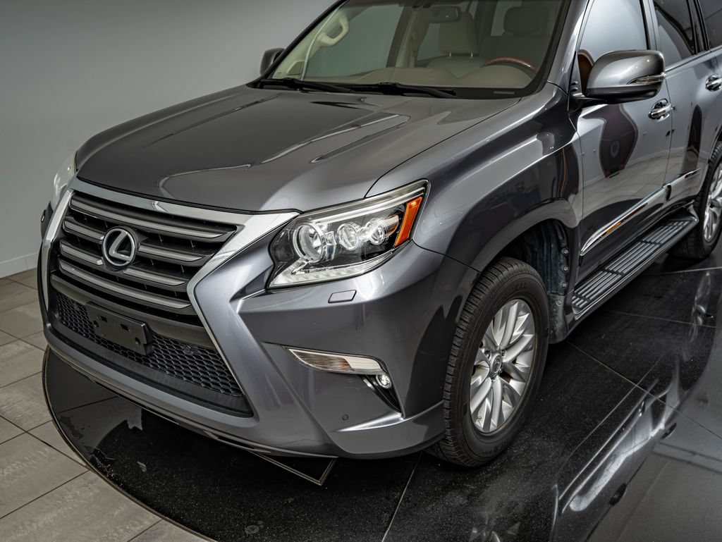 Used 2016 Lexus GX 460 w/ Premium Package AWD/4WD image 14