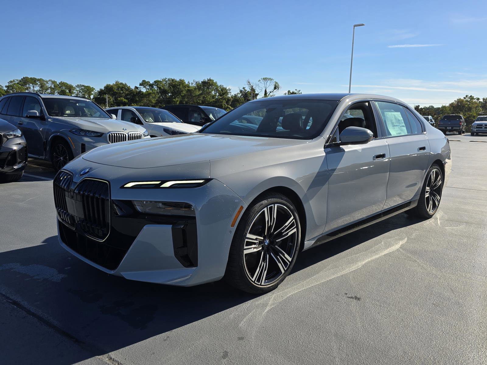 New 2025 BMW 760i xDrive image 6