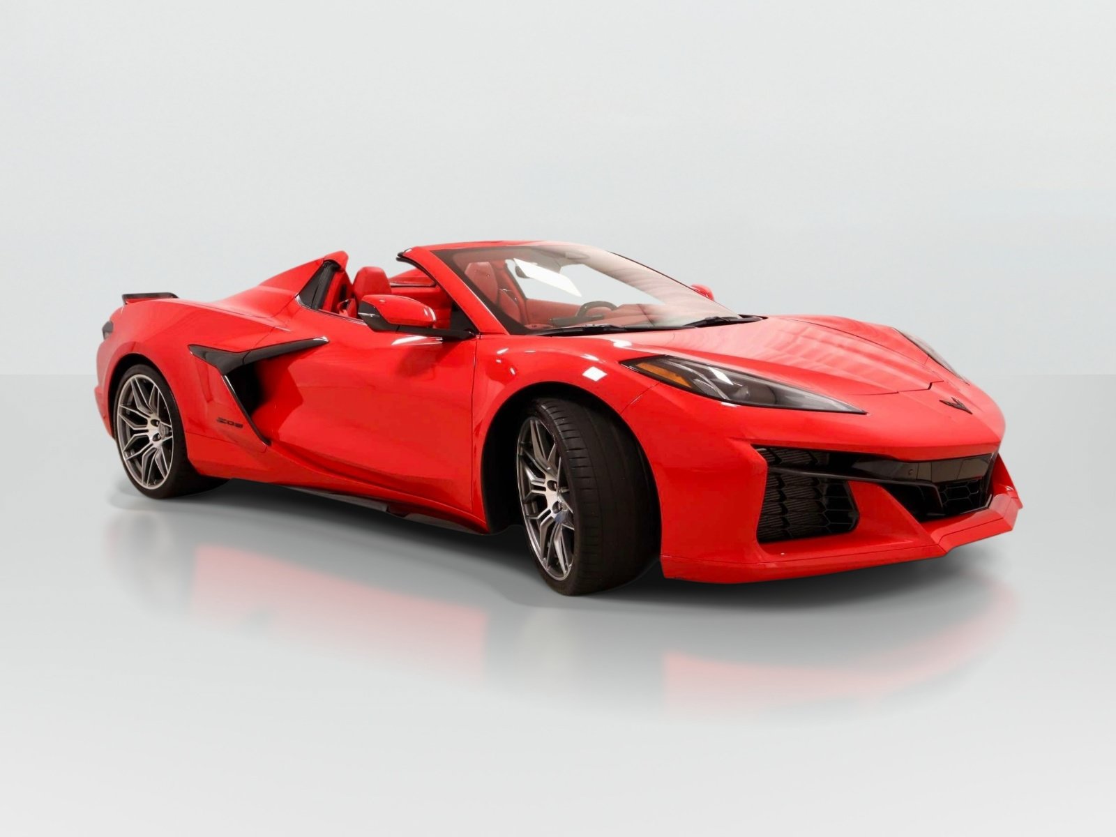 Used 2024 Chevrolet Corvette Z06 RWD image 7