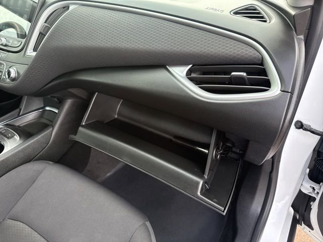 Used 2024 Chevrolet Malibu LT image 51