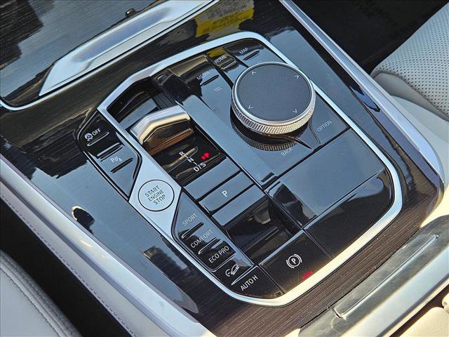 New 2025 BMW X5 M60i w/ Climate Comfort Package image 11