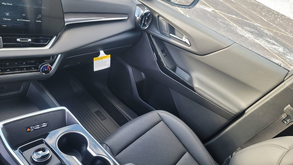 New 2026 Chevrolet Equinox LT w/ Convenience Package II image 21