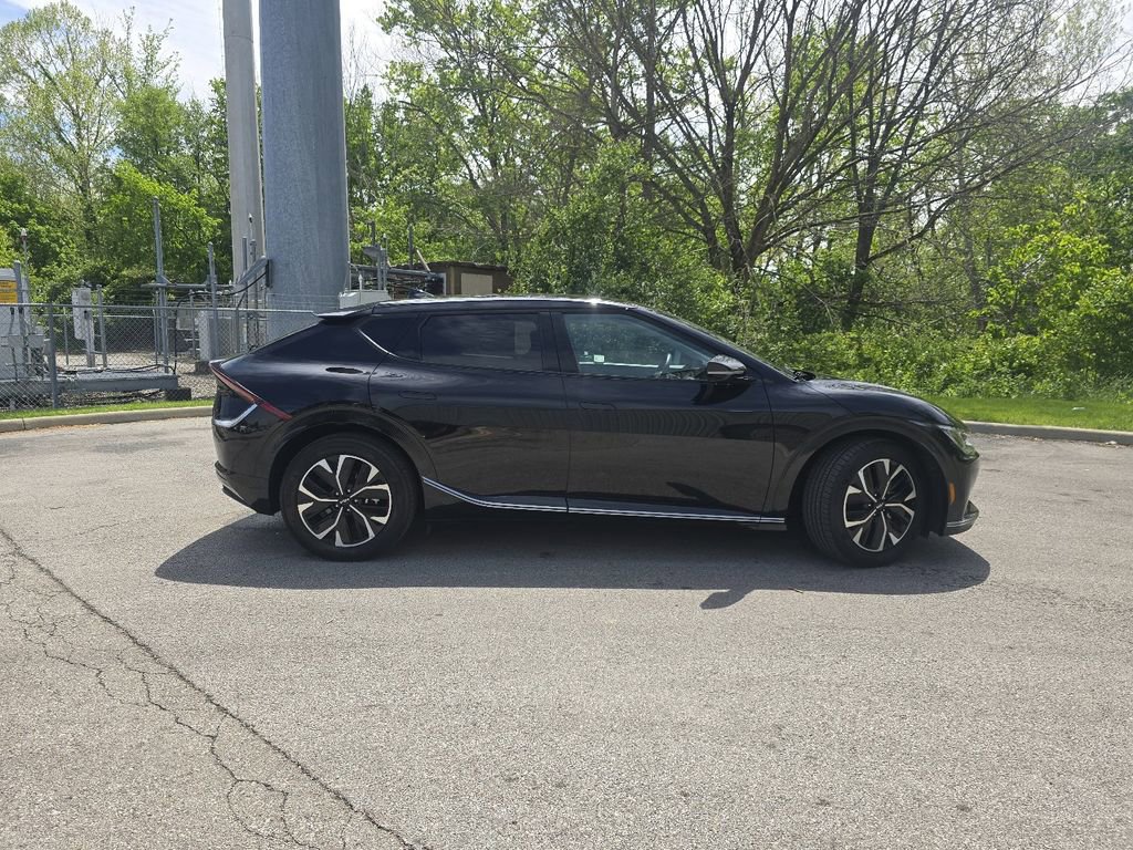 Used 2022 Kia EV6 Wind AWD/4WD image 17