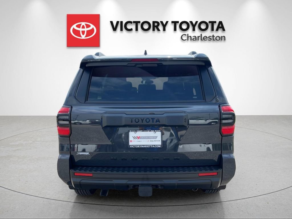 New 2026 Toyota 4Runner SR5 AWD/4WD image 4