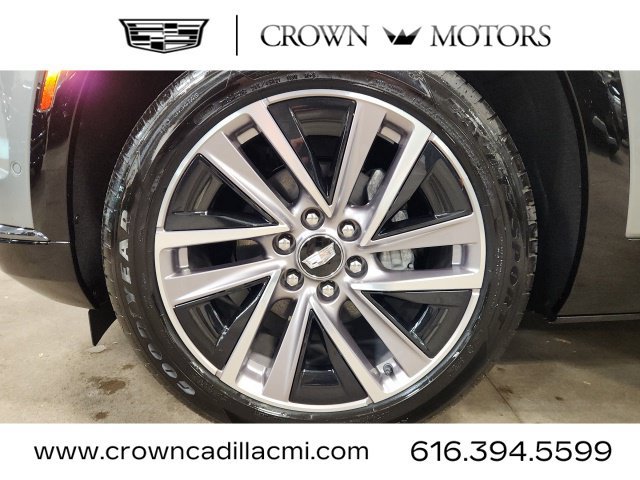 Certified 2026 Cadillac Vistiq Sport w/ LPO, Floor Liner Package AWD/4WD image 10