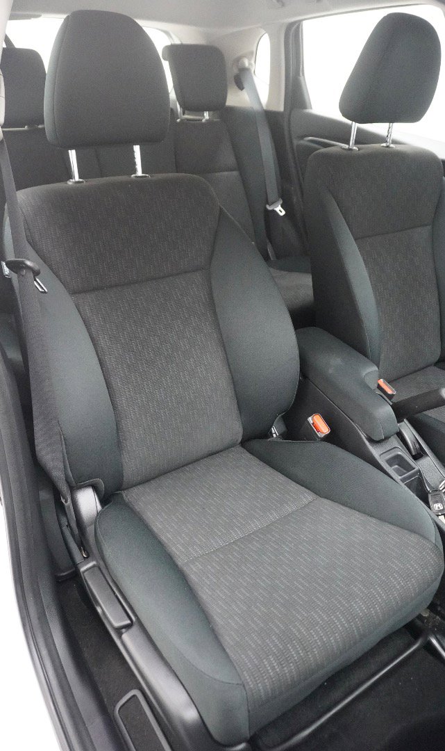 Used 2017 Honda Fit LX image 8