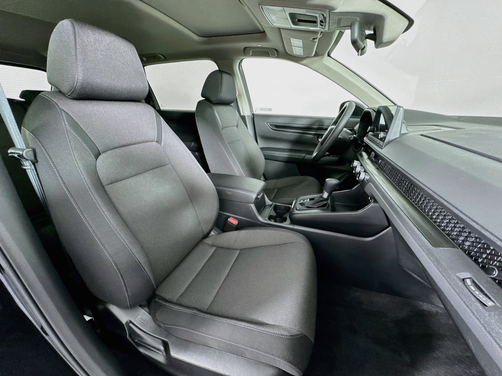 Certified 2025 Honda CR-V EX image 28