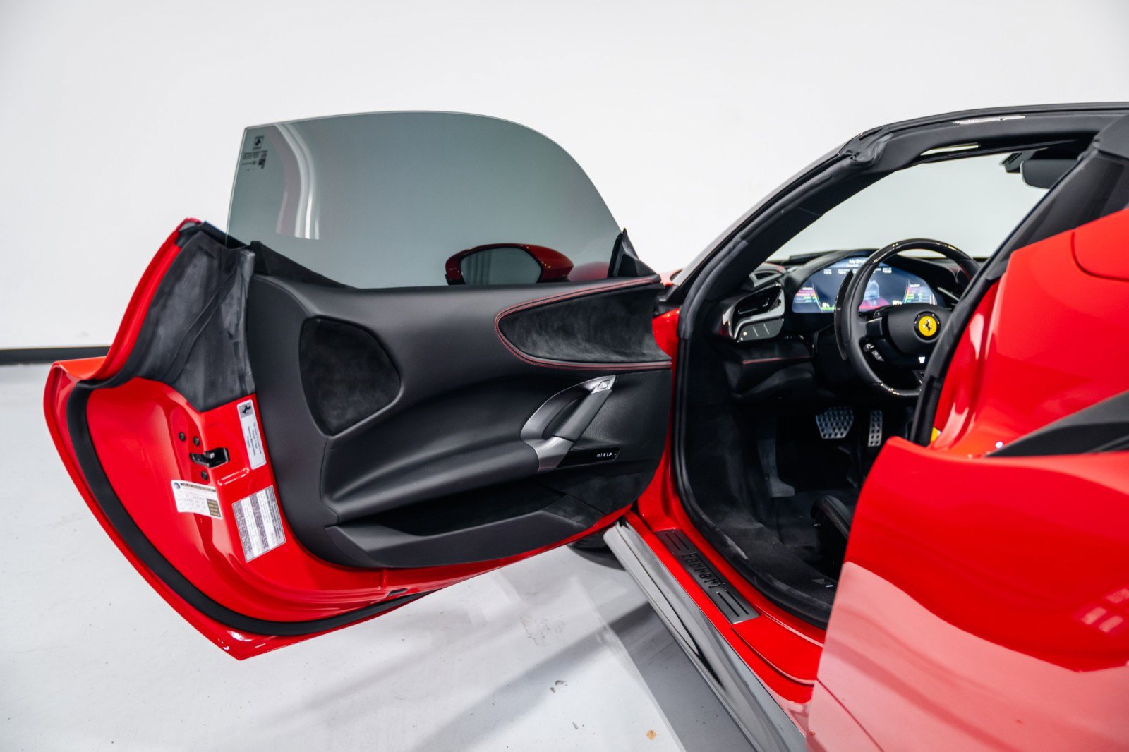 Used 2024 Ferrari SF90 Spider image 48