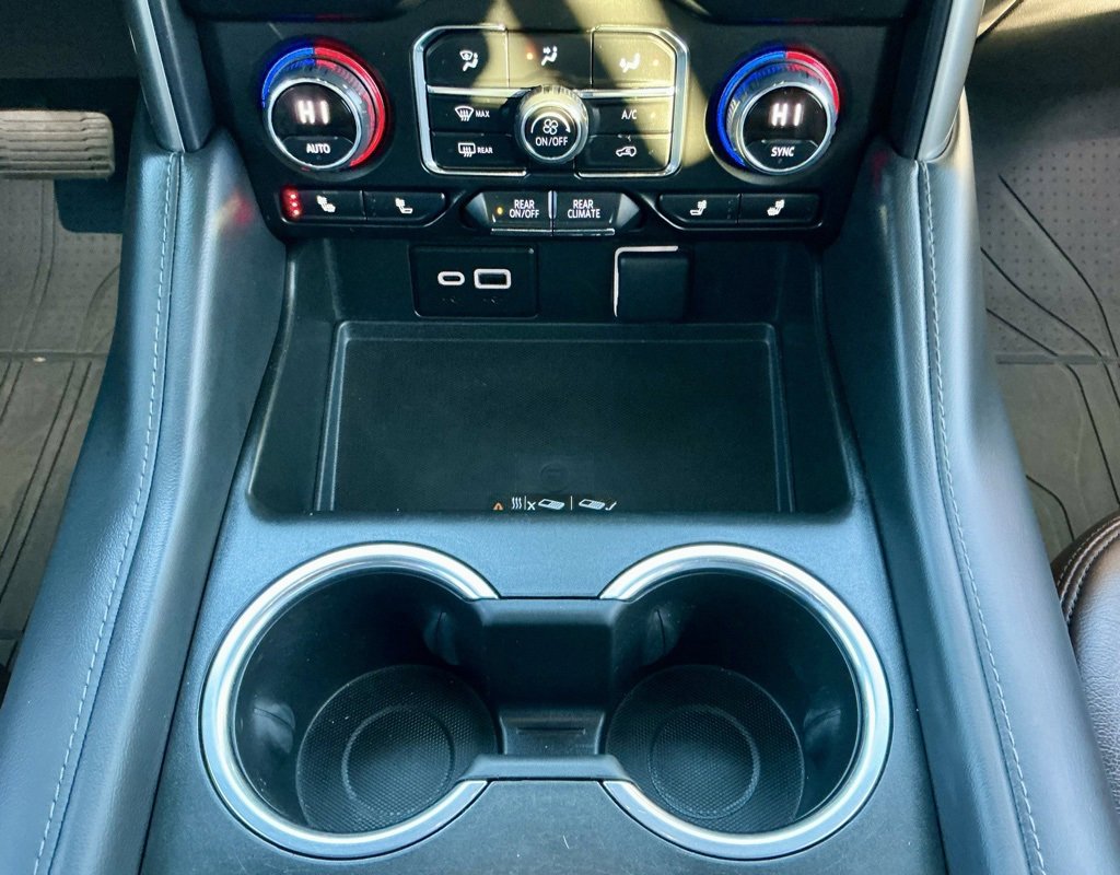 Used 2023 Chevrolet Suburban Z71 w/ Luxury Package image 35