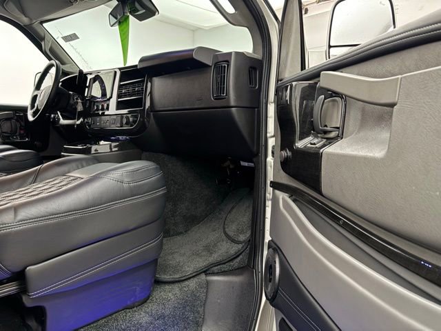 New 2025 GMC Savana 2500 Extended w/ Driver Convenience Package image 45