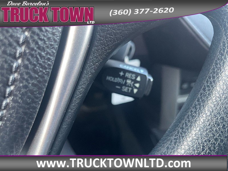 Used 2017 Toyota RAV4 LE w/ All Weather Liner Package AWD/4WD image 24