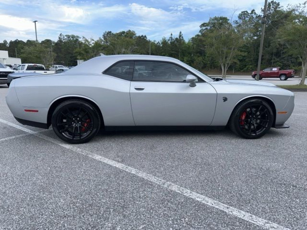 Used 2023 Dodge Challenger SRT Hellcat w/ Driver Convenience Group RWD image 6