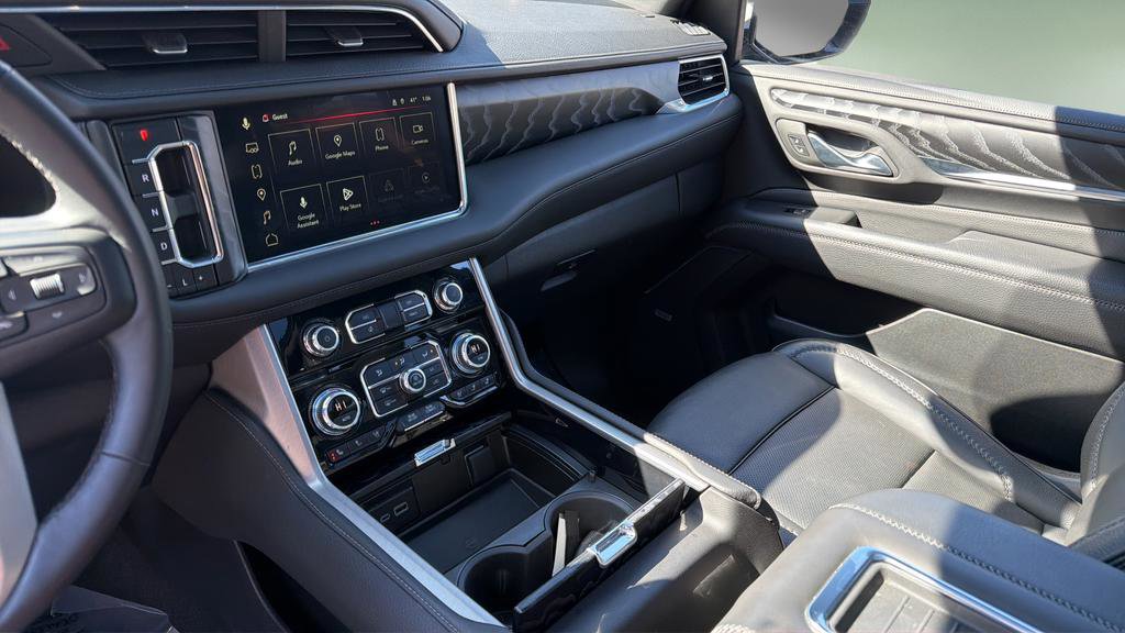 Used 2023 GMC Yukon Denali w/ LPO, Floor Liner Package image 27