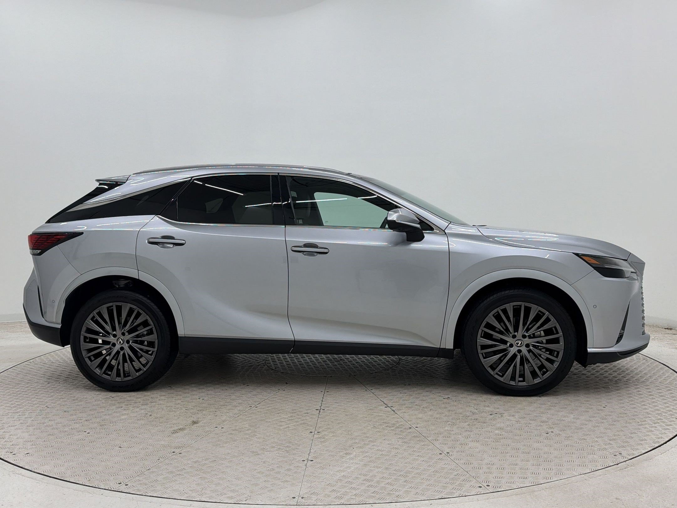 Used 2023 Lexus RX 350 AWD w/ Cold Area Package image 8