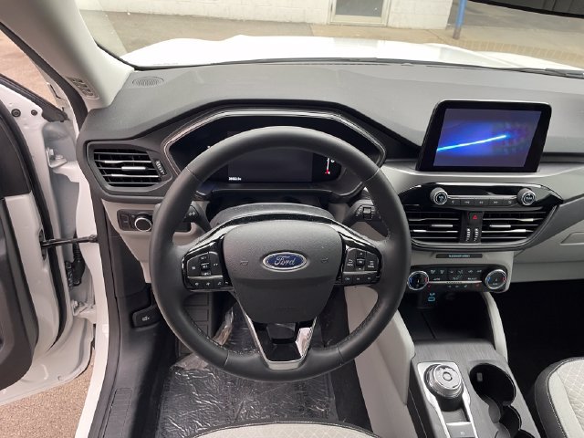 Used 2023 Ford Escape Active w/ Cold Weather Package FWD image 13