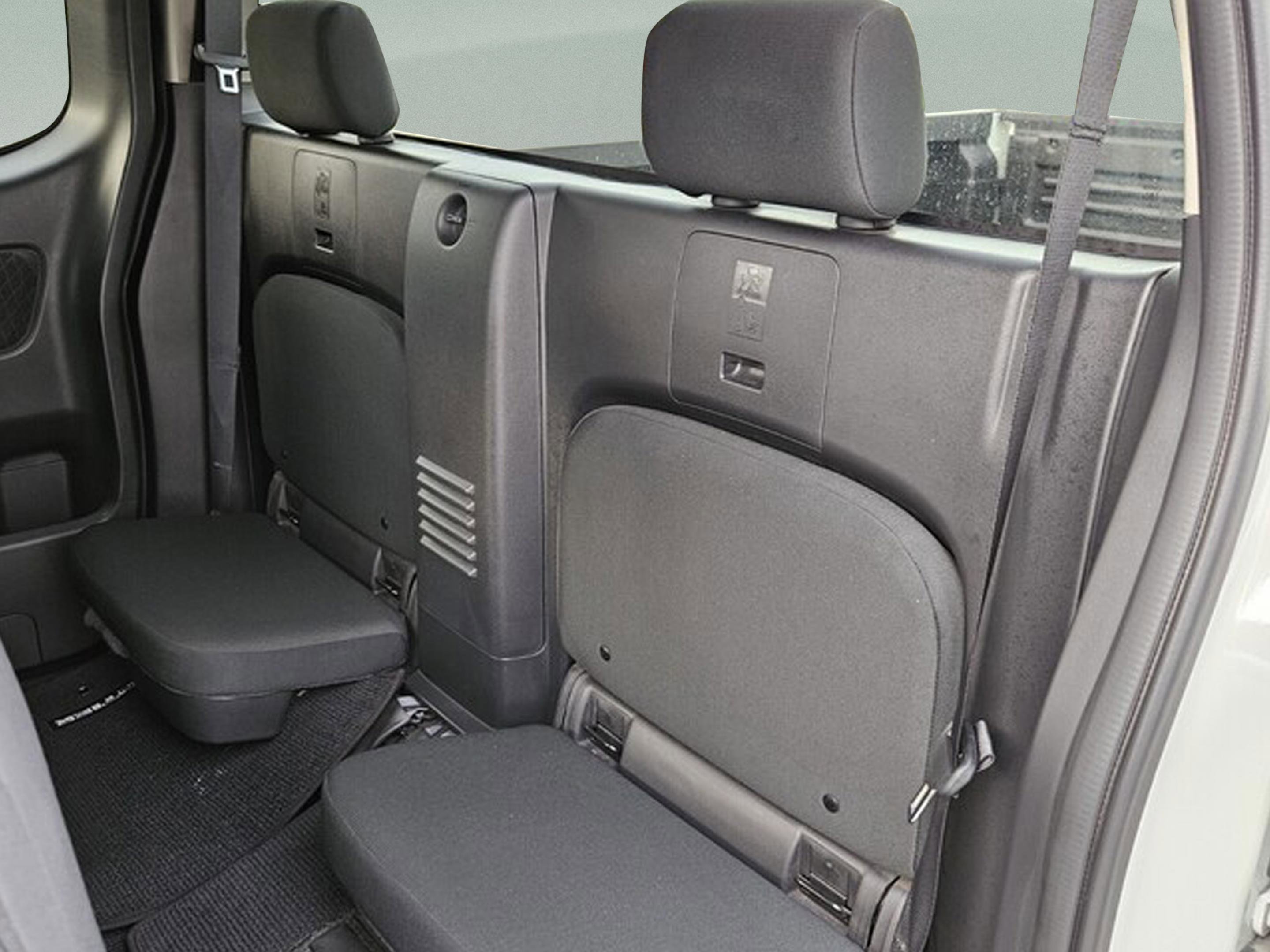 Used 2024 Nissan Frontier S w/ Technology Package image 10