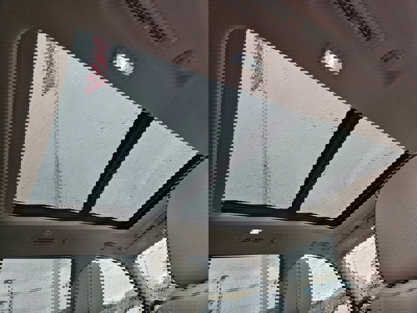 Used 2021 GMC Yukon Denali w/ Denali Premium Package image 31