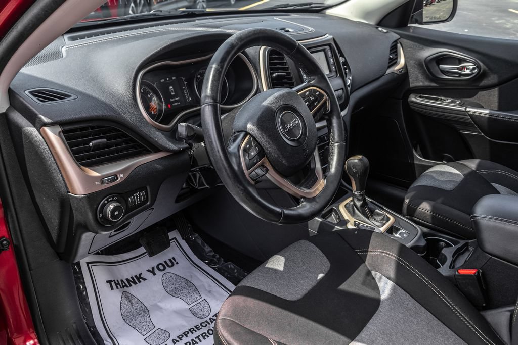 Used 2014 Jeep Cherokee Latitude FWD image 15