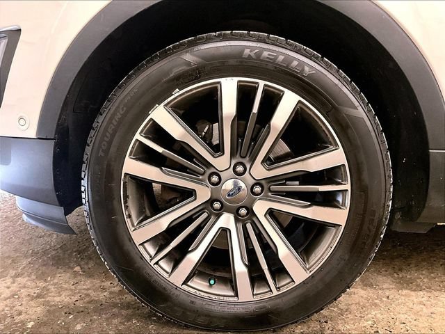 Used 2017 Ford Explorer Platinum AWD/4WD image 8