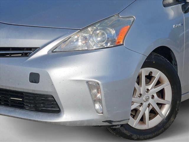 Used 2014 Toyota Prius V Three image 4