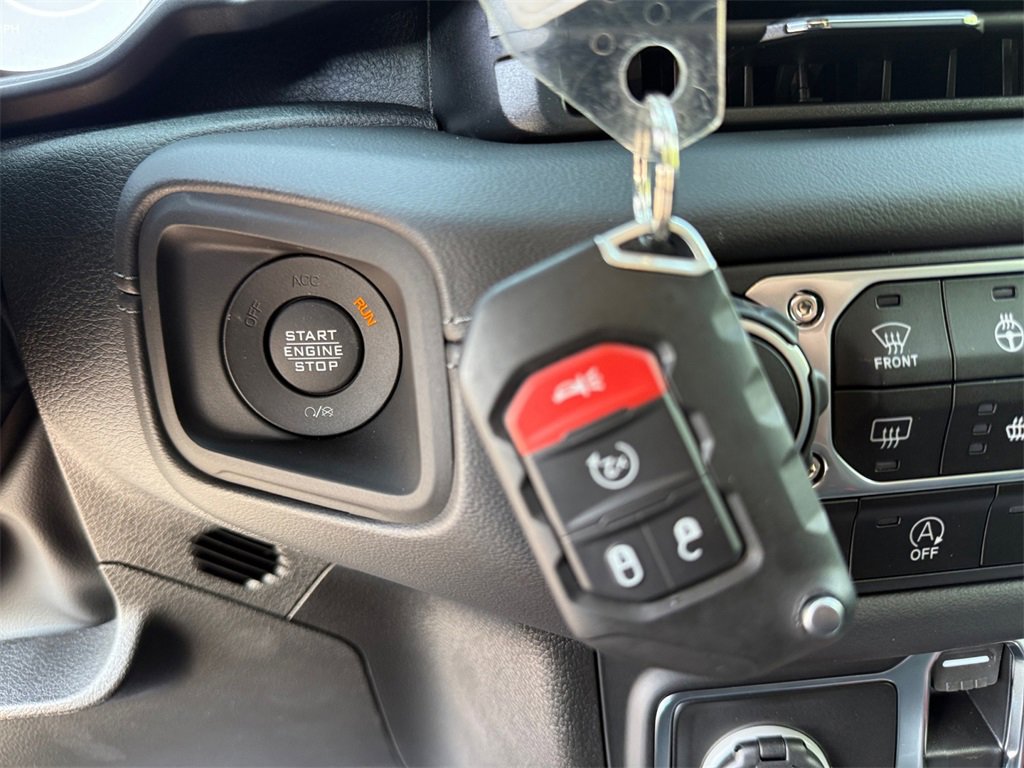 New 2025 Jeep Wrangler Sahara image 30
