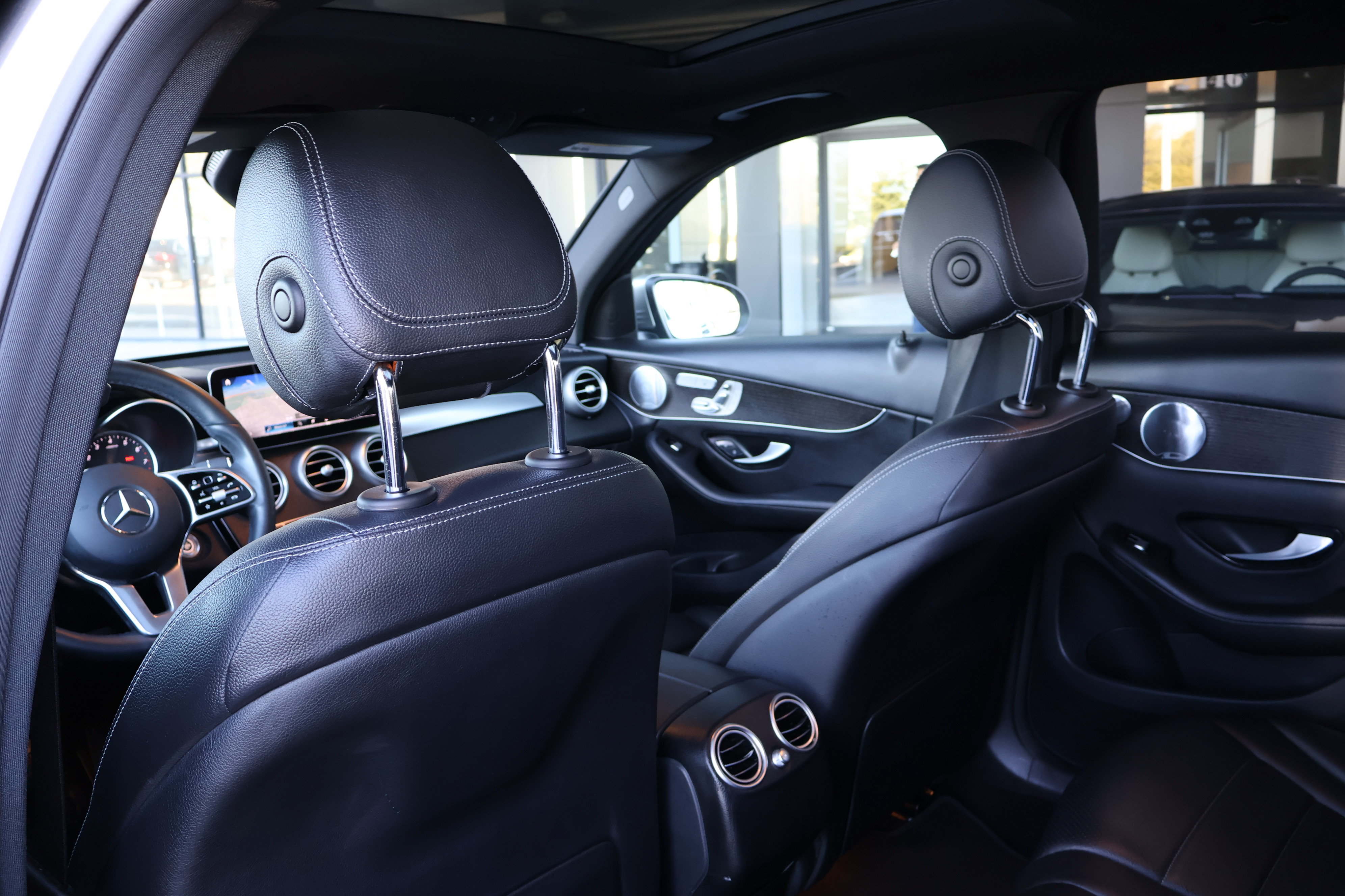 Used 2020 Mercedes-Benz GLC 300 image 19