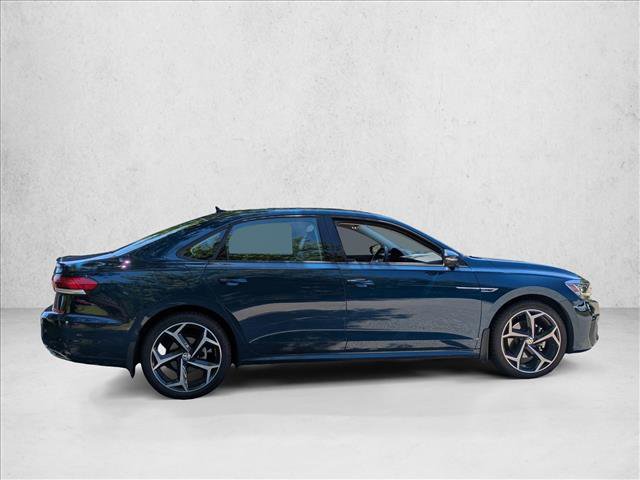 Used 2020 Volkswagen Passat 2.0T R-Line FWD image 4