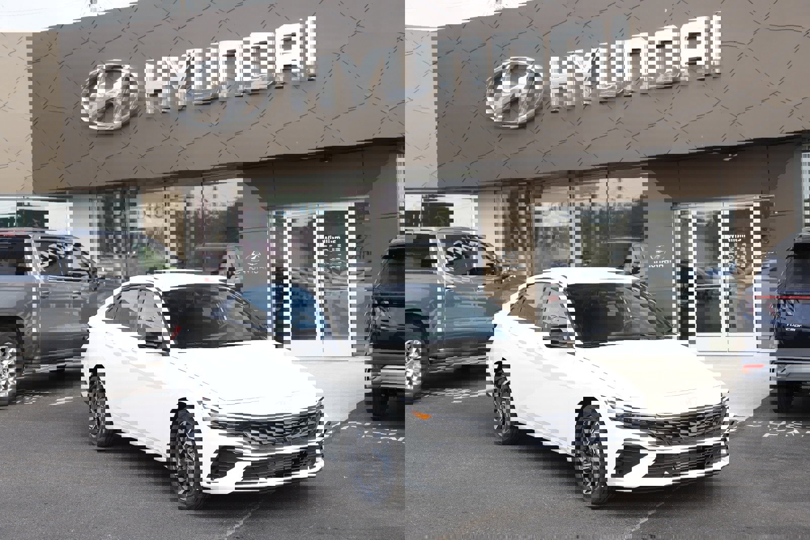 New 2025 Hyundai Elantra Sport image 1