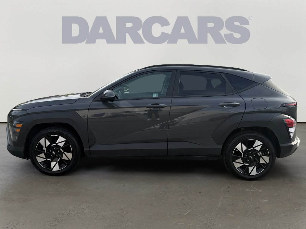 Used 2025 Hyundai Kona SEL FWD image 4